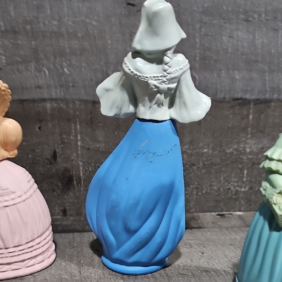 Vintage Avon Purfume Bottles- Multicolor - Picture 9 of 14